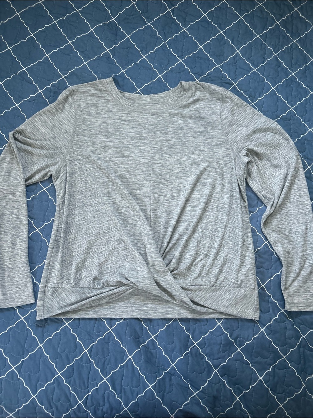Old Navy Active Wear Heather Gray Twist-Front Long Sleeve Top